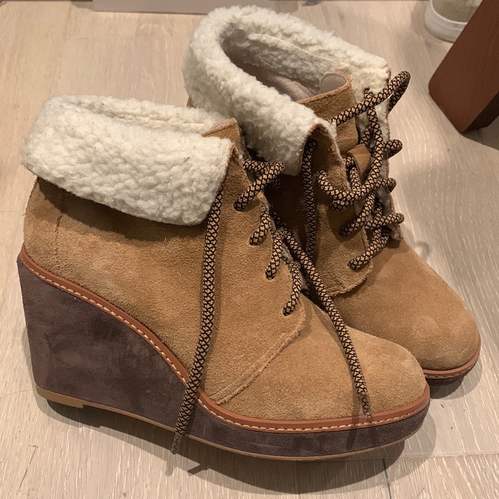 Caslon Henry wedge booties